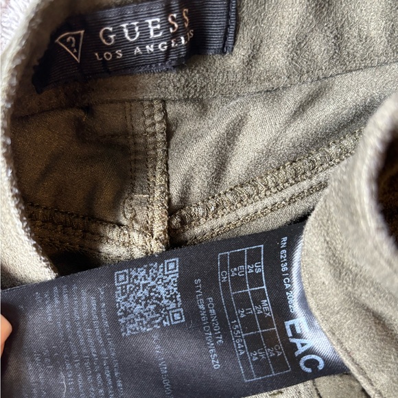 GUESS super mini velvety shorts - Picture 3 of 4